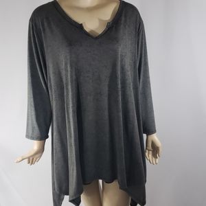 Plus size Rue+ gray long sided top 3/4 sleeve